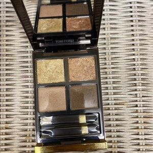 Tom Ford Golden Mink eye quad